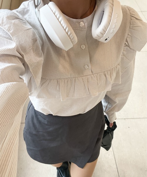 Ambre Ciel（アンブルシエル）の「ストライプフリルシャツ／【WEB/EC限定商品】（シャツ/ブラウス・レディース・ライトベージュ/ブルー/ブラック・FREE）」の6枚目の写真