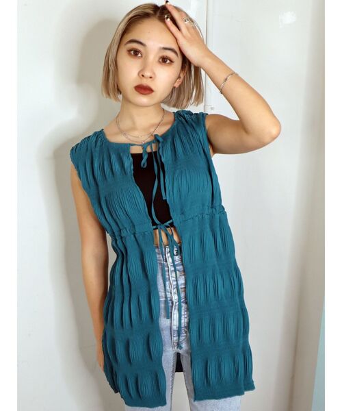 EMODA（エモダ）の「シャーリングロングトップ（Tシャツ/カットソー・レディース・ブラック/グレー/ブルー/アイボリー・FREE）」の18枚目の写真