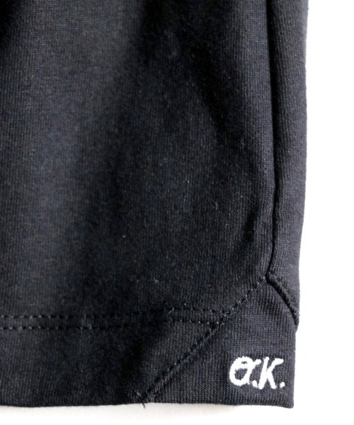 O.K.（オーケー）の「O.K. / オーケー AJ1 BANKSY SHORT SLEEVE TEE THROW(EXCLUSIVE) AJ1バンクシーTシャツスロウ（Tシャツ/カットソー・メンズ・ブラック/ホワイト・ONE SIZE）」の14枚目の写真