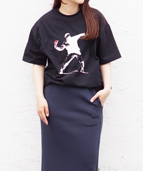 O.K.（オーケー）の「O.K. / オーケー AJ1 BANKSY SHORT SLEEVE TEE THROW(EXCLUSIVE) AJ1バンクシーTシャツスロウ（Tシャツ/カットソー・メンズ・ブラック/ホワイト・ONE SIZE）」の21枚目の写真