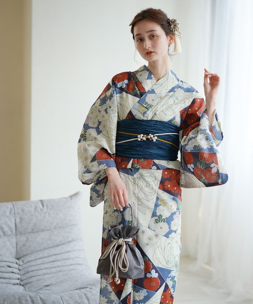 utatane(ウタタネ)の「巾着バッグ メタリック 日本製(和装小物・レディース・ブラウン・FREE)」の2枚目の写真