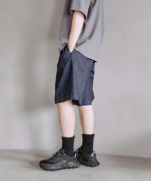 PUBLIC TOKYO(パブリックトウキョウ)の「ベルクロイージースラックスワイドショーツ(スラックス・メンズ・インディゴブルー/ブラック/ベージュ・1/2)」の15枚目の写真