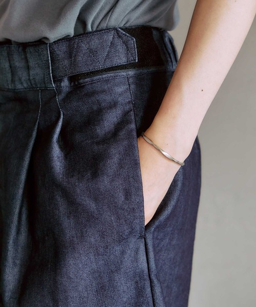 PUBLIC TOKYO(パブリックトウキョウ)の「ベルクロイージースラックスワイドショーツ(スラックス・メンズ・インディゴブルー/ブラック/ベージュ・1/2)」の19枚目の写真