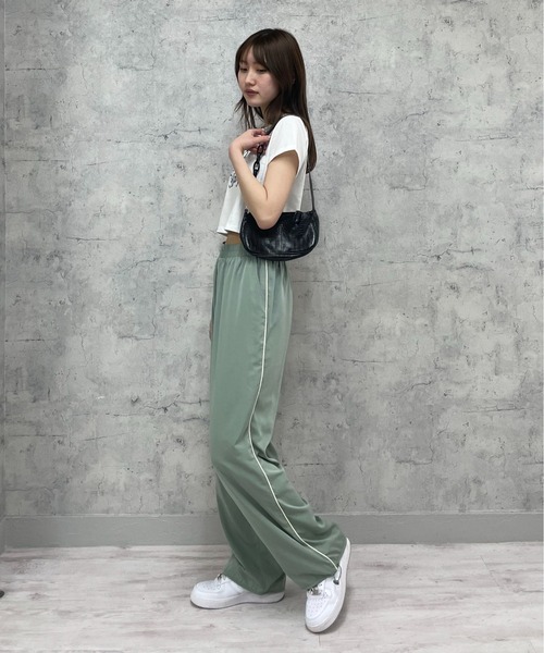 EPIMI E'PIMMY（エピミエピミー）の「サイドラインパラシュートパンツ（その他パンツ・レディース・グレー系その他/カーキ/ブラック・MEDIUM）」の7枚目の写真