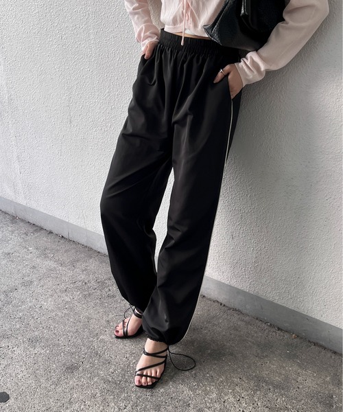 EPIMI E'PIMMY（エピミエピミー）の「サイドラインパラシュートパンツ（その他パンツ・レディース・グレー系その他/カーキ/ブラック・MEDIUM）」の17枚目の写真