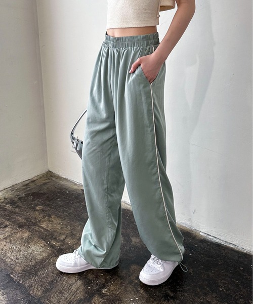 EPIMI E'PIMMY（エピミエピミー）の「サイドラインパラシュートパンツ（その他パンツ・レディース・グレー系その他/カーキ/ブラック・MEDIUM）」の18枚目の写真