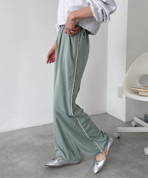 EPIMI E'PIMMY（エピミエピミー）の「サイドラインパラシュートパンツ（その他パンツ・レディース・グレー系その他/カーキ/ブラック・MEDIUM）」の19枚目の写真