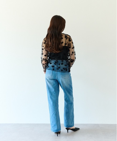 ECRIRE(エクリール)の「花柄 シアー メロー トップス(Tシャツ/カットソー・レディース・ブラック/サックスブルー/アイボリー・M)」の13枚目の写真