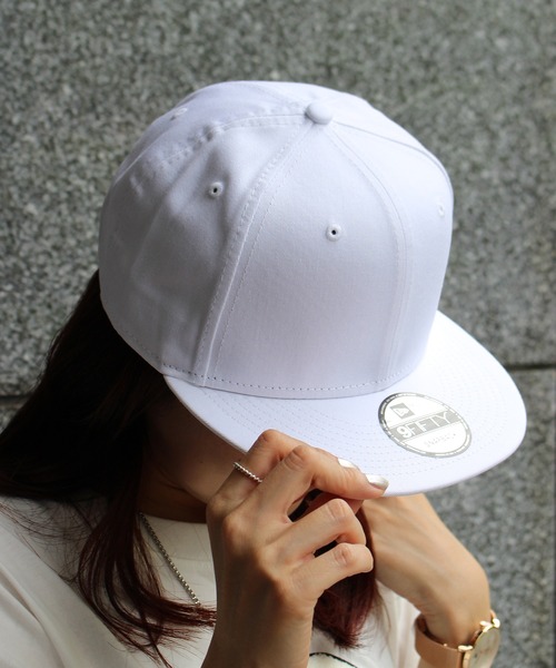 NEW ERA(ニューエラ)の「【NEW ERA/ニューエラ】9FIFTY BLANK CAP/ブランク(ロゴなし)キャップ(キャップ・メンズ・ブラック/ホワイト/チャコールグレー・FREE)」の2枚目の写真