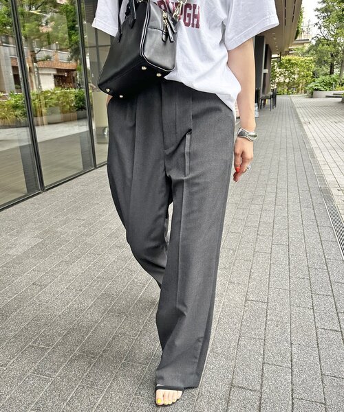 極美品☆ウォッシャブルタックストレートパンツ Spick & Span（スピックアンドスパン）の「ウォッシャブルタック
