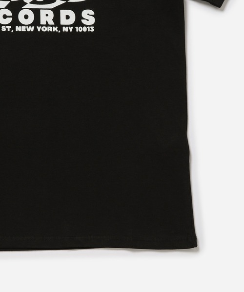 Saturdays NYC（サタデーズ ニューヨークシティ ）の「Records Standard Short Sleeve Tee（Tシャツ/カットソー・メンズ・ブラック/ホワイト・S/L/M）」の17枚目の写真