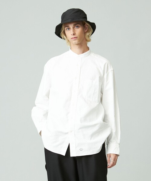 J.PRESS YORK STREET(ジェイプレスヨークストリート)の「【UNISEX】オックス起毛 バンドカラーシャツ(シャツ/ブラウス・メンズ・ホワイト系/ライトグレー系/サックスブルー系・MEDIUM/LARGE/SMALL)」の2枚目の写真