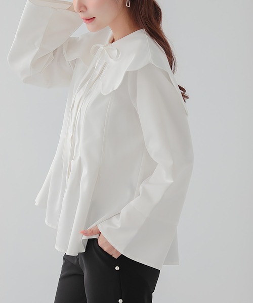 Fit more（フィットモア）の「スカラップビッグカラーウエストタックブラウス（シャツ/ブラウス・レディース・ホワイト/ブラック・FREE）」の20枚目の写真