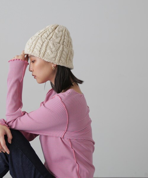 FREE'S MART（フリーズマート）の「ケーブルニット帽（ニットキャップ/ビーニー・レディース・ホワイト/グレー・ﾌﾘ-）」の6枚目の写真
