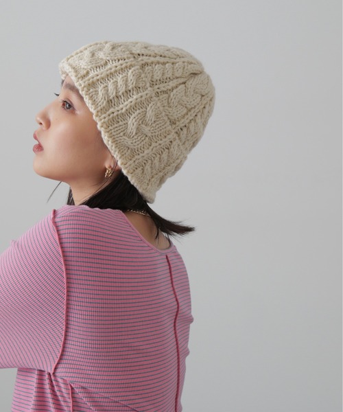 FREE'S MART（フリーズマート）の「ケーブルニット帽（ニットキャップ/ビーニー・レディース・ホワイト/グレー・ﾌﾘ-）」の13枚目の写真