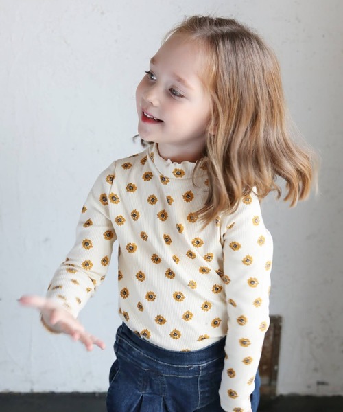 Rora(ローラ)の「ひまり リブ編み Tシャツ ハイネック(Tシャツ/カットソー・キッズ・ホワイト/ライトブラウン/ライトグリーン・130/120/150/110/100/140)」の1枚目の写真