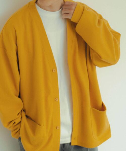 ITEMS URBANRESEARCH（アイテムズ アーバンリサーチ）の「起毛フライス 4B カーディガン（カーディガン/ボレロ・メンズ・カーキ/ブラック/バーガンディー/ネイビー/マスタード・LARGE/MEDIUM）」の12枚目の写真