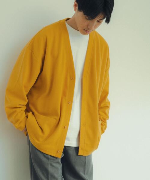 ITEMS URBANRESEARCH（アイテムズ アーバンリサーチ）の「起毛フライス 4B カーディガン（カーディガン/ボレロ・メンズ・カーキ/ブラック/バーガンディー/ネイビー/マスタード・LARGE/MEDIUM）」の14枚目の写真