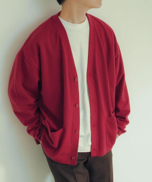 ITEMS URBANRESEARCH（アイテムズ アーバンリサーチ）の「起毛フライス 4B カーディガン（カーディガン/ボレロ・メンズ・カーキ/ブラック/バーガンディー/ネイビー/マスタード・LARGE/MEDIUM）」の21枚目の写真