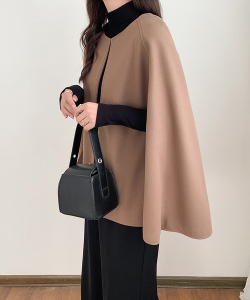 ABITOKYO（アビトーキョー）の「スリットノーカラーケープポンチョコート（ポンチョ・レディース・ブラック/モカ/アイボリー/ブラック系その他/ベージュ系その他・M/L）」の18枚目の写真