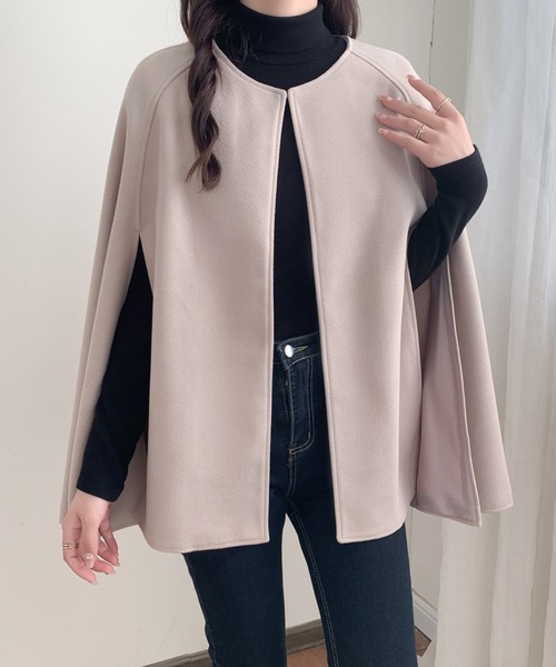 ABITOKYO（アビトーキョー）の「スリットノーカラーケープポンチョコート（ポンチョ・レディース・ブラック/モカ/アイボリー/ブラック系その他/ベージュ系その他・M/L）」の6枚目の写真