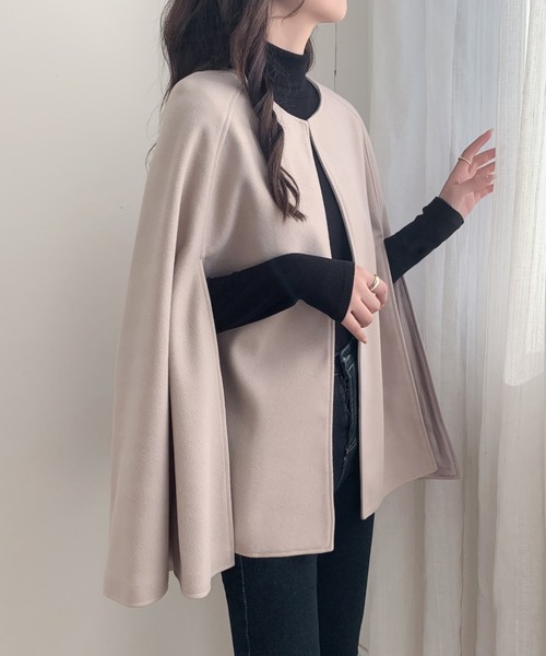 ABITOKYO（アビトーキョー）の「スリットノーカラーケープポンチョコート（ポンチョ・レディース・ブラック/モカ/アイボリー/ブラック系その他/ベージュ系その他・M/L）」の7枚目の写真