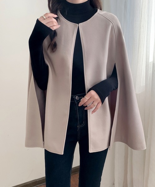 ABITOKYO（アビトーキョー）の「スリットノーカラーケープポンチョコート（ポンチョ・レディース・ブラック/モカ/アイボリー/ブラック系その他/ベージュ系その他・M/L）」の8枚目の写真