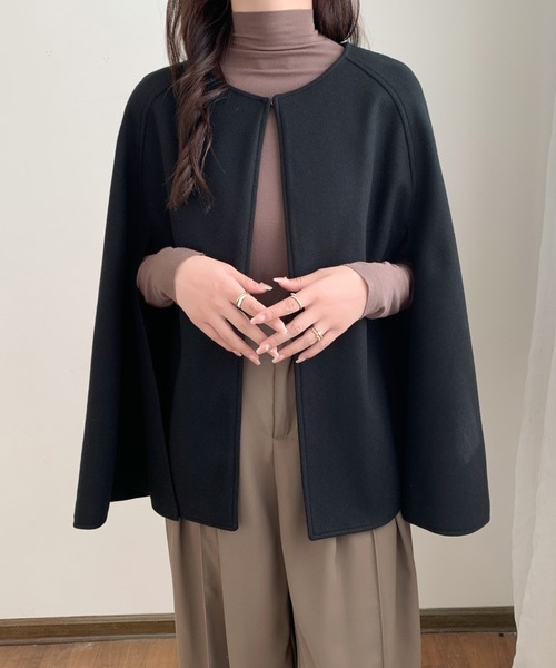 ABITOKYO（アビトーキョー）の「スリットノーカラーケープポンチョコート（ポンチョ・レディース・ブラック/モカ/アイボリー/ブラック系その他/ベージュ系その他・M/L）」の12枚目の写真