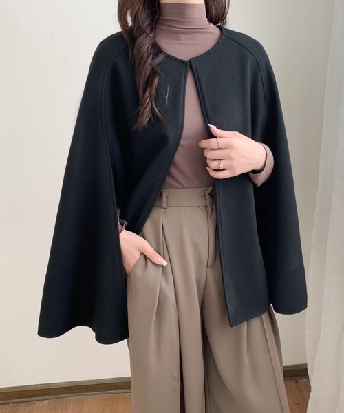 ABITOKYO（アビトーキョー）の「スリットノーカラーケープポンチョコート（ポンチョ・レディース・ブラック/モカ/アイボリー/ブラック系その他/ベージュ系その他・M/L）」の13枚目の写真