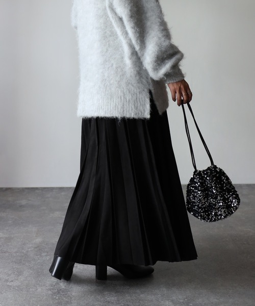 Riberry(リベリー)の「スエードランダムプリーツスカート(スカート・レディース・グレー/ブラウン/ブラック/モカ/アイボリー・MEDIUM)」の21枚目の写真