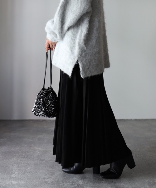 Riberry(リベリー)の「スエードランダムプリーツスカート(スカート・レディース・グレー/ブラウン/ブラック/モカ/アイボリー・MEDIUM)」の13枚目の写真