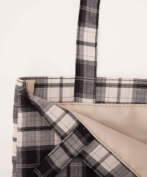 EFOLE（エフォル）の「【ZOZO限定】Gingham logo tote bag / ギンガム ロゴ トートバッグ（トートバッグ・レディース・ブラック/ピンク/グリーン/オフホワイト/その他/キャメル・FREE）」の11枚目の写真