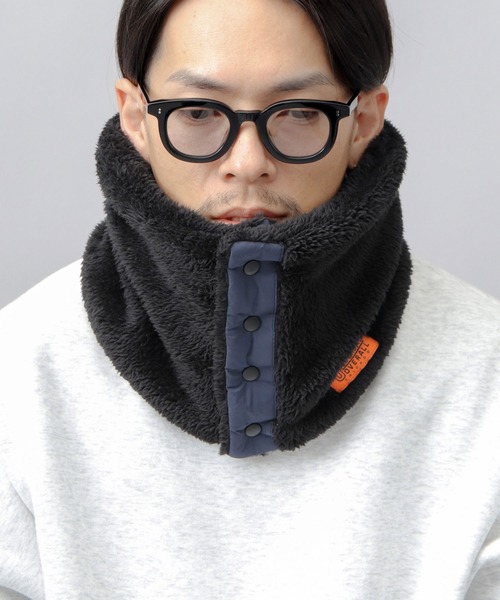 UNIVERSAL OVERALL（ユニバーサルオーバーオール）の「ファーフリース フロントスナップ ネックウォーマー（ネックウォーマー/スヌード・メンズ・グレー/ブラック/ネイビー・FREE）」の19枚目の写真