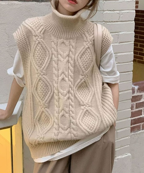 ANOTHER S（アナザーエス）の「ケーブル編みハイネックニットベスト