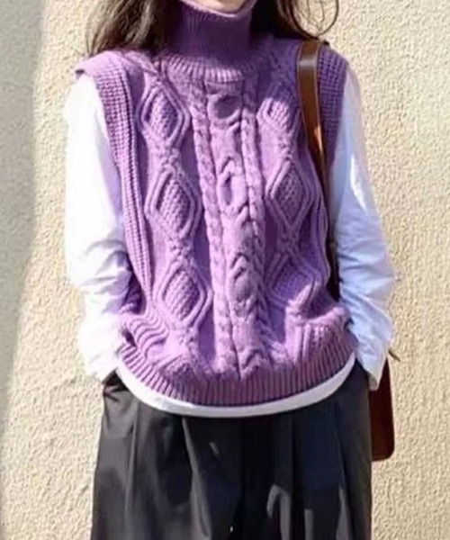 ANOTHER S（アナザーエス）の「ケーブル編みハイネックニットベスト