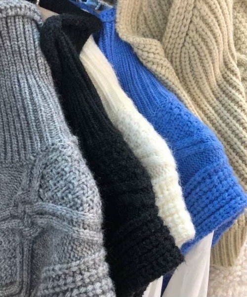 ANOTHER S（アナザーエス）の「ケーブル編みハイネックニットベスト