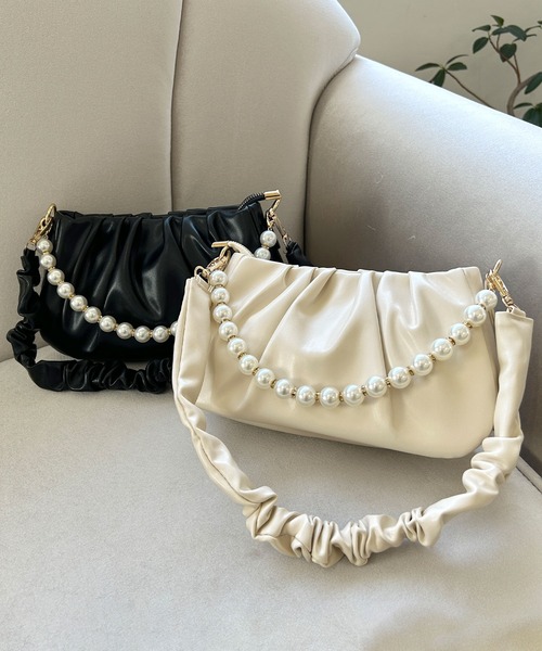 Julia Boutique(ジュリアブティック)の「マルチWAYパールハンドルレザーバッグ/23608(ショルダーバッグ・レディース・アイボリー/ブラック・ONE)」の19枚目の写真
