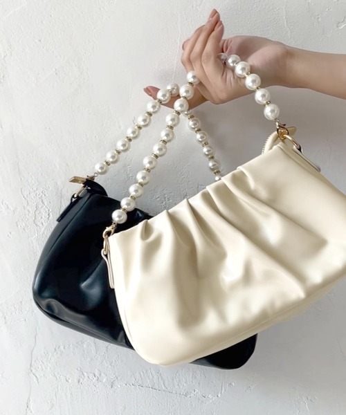 Julia Boutique(ジュリアブティック)の「マルチWAYパールハンドルレザーバッグ/23608(ショルダーバッグ・レディース・アイボリー/ブラック・ONE)」の9枚目の写真