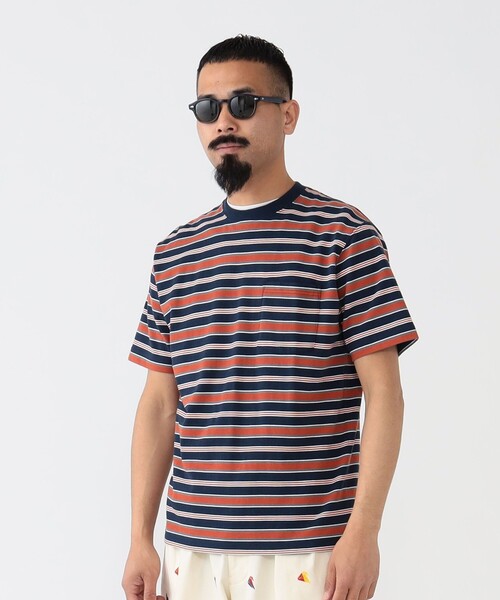 BEAMS PLUS(ビームスプラス)の「BEAMS PLUS / マルチ ストライプ ポケット Tシャツ(Tシャツ/カットソー・メンズ・サックスブルー/グリーン/ネイビー/レッド/ブラウン・S/M/L/XL)」の16枚目の写真