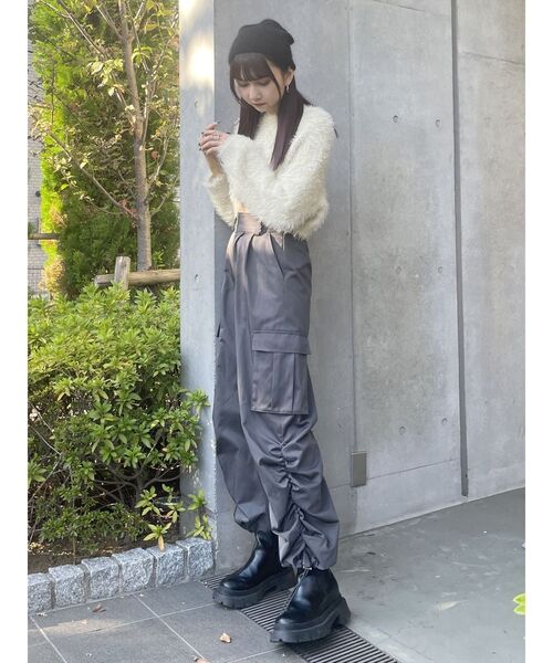 MURUA（ムルーア）の「シャーリングカーゴパンツ（カーゴパンツ