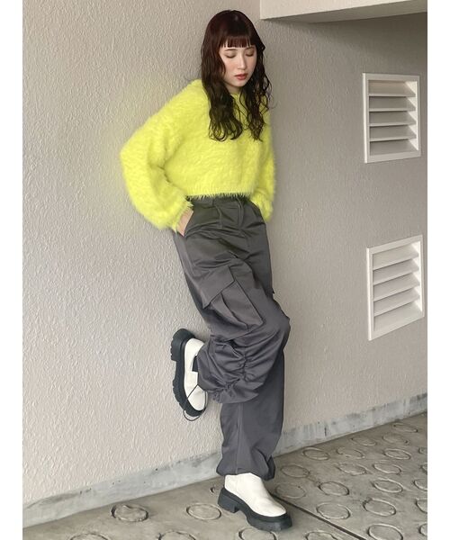 MURUA（ムルーア）の「シャーリングカーゴパンツ（カーゴパンツ