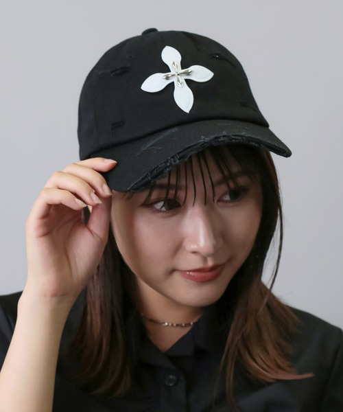 SPINNS(スピンズ)の「クロスデザイン ダメージコットンキャップ(キャップ・メンズ・ベージュ/ブラック/ブラウン・ONESIZE)」の12枚目の写真