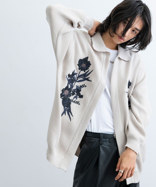 JUNRED(ジュンレッド)の「フラワーブーケボタンレスカーディガン(カーディガン/ボレロ・メンズ・ブラック/オフホワイト・S/M/L)」の19枚目の写真