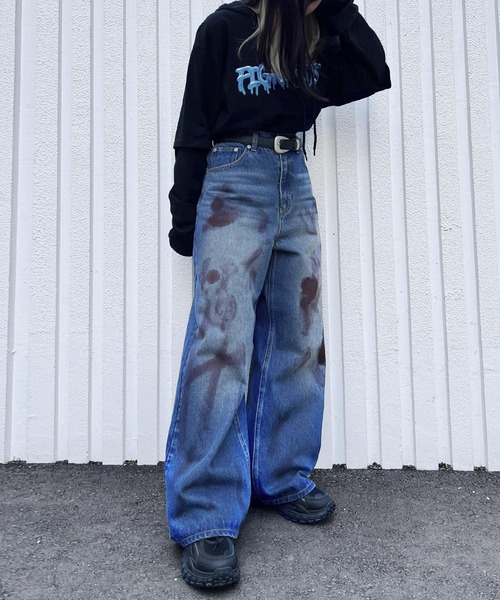 Figments(フィグメンツ)の「ダーティワイドデニムパンツ(デニムパンツ・レディース・インディゴブルー/ブラック・SMALL/MEDIUM/LARGE)」の5枚目の写真