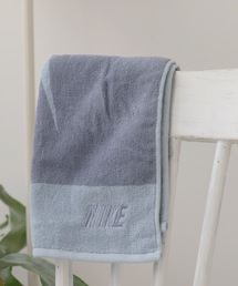 NIKE（ナイキ）の「NIKE/ナイキ ジャガードタオルミディアム（タオル・メンズ）」