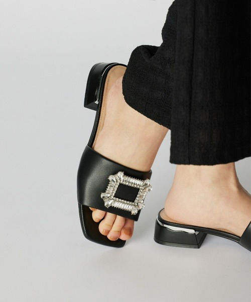 STACCATO(スタッカート)の「パトラローヒールサンダル(サンダル・レディース・ブラック/ホワイト・23.5cm/24.5cm/24cm/22.5cm/23cm)」の11枚目の写真