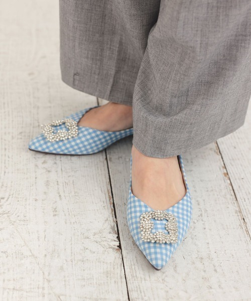 DONOBAN（ドノバン）の「スクエアビジューパンプス（パンプス・レディース・ブラック/アイボリー/ブルー系その他2/ブルー系その他/ピンク・22.5cm/23.5cm/24.5cm）」の5枚目の写真