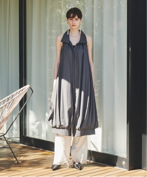 LA BELLE ETUDE（ラベルエチュード）の「ボリュームバルーンシルエットハイネックワンピース（ワンピース・レディース・グレー/ホワイト・FREE）」の10枚目の写真