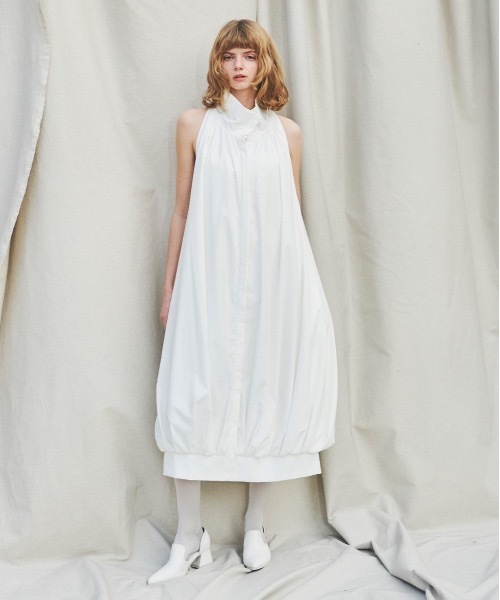 LA BELLE ETUDE（ラベルエチュード）の「ボリュームバルーンシルエットハイネックワンピース（ワンピース・レディース・グレー/ホワイト・FREE）」の14枚目の写真