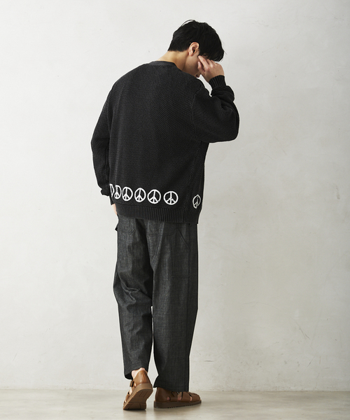 JOURNAL STANDARD relume(ジャーナルスタンダード レリューム)の「【SPORTS WEAR/スポーツウェア】別注ブラックフェードカーディガン(ニット/セーター・メンズ・ブラック系その他/ブラック・MEDIUM/LARGE)」の8枚目の写真